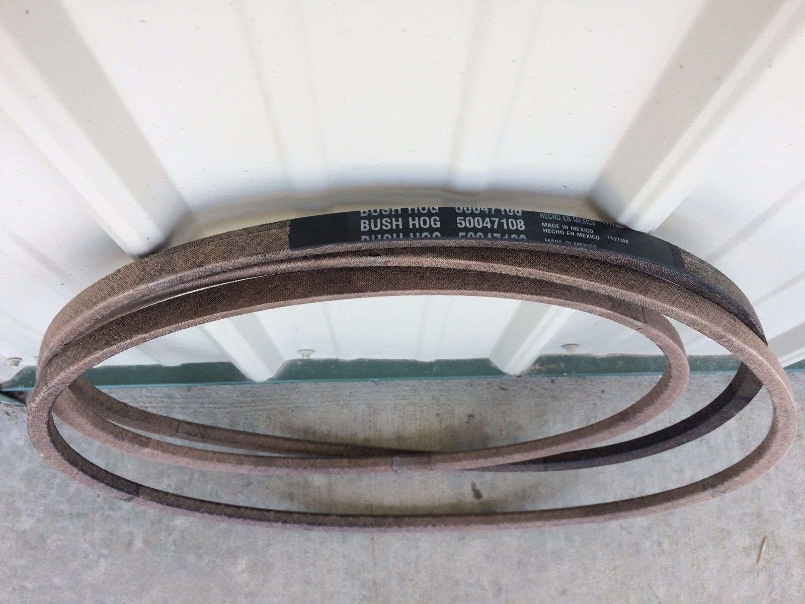thumbnail interactive-video image 1 of Bush Hog RDTH84 Replacement Belt 50031528 - Made With Kevlar Aramid Cord 1 of 4