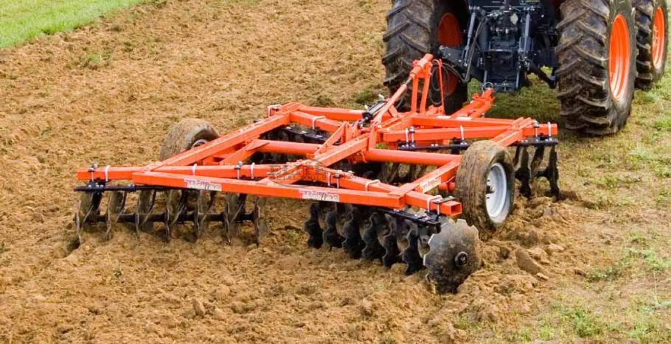 Tufline TW5 Series 8' Tandem Wheel Disc Harrow #TW92022 Tufline TW5 Series 8' Tandem Wheel Disc Harrow #TW92022