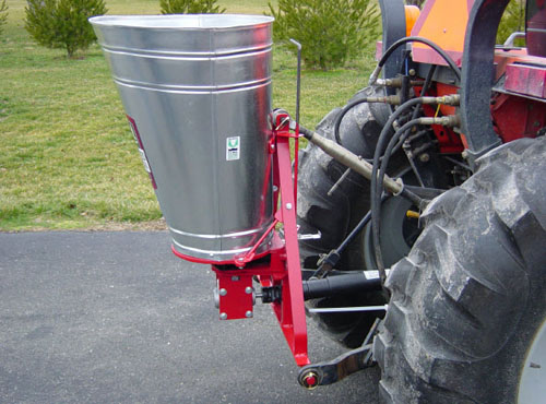 Herd M-12 PTO Spreader With Lid Herd M-12 PTO Spreader With Lid